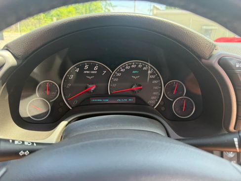 Used 2006 Chevrolet Corvette Convertible w/ Preferred Equipment Group RWD image 24