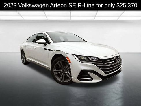 Used 2023 Volkswagen Arteon SE image 1