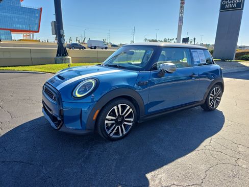 Used 2023 MINI Cooper S w/ Signature Upholstery Package image 7