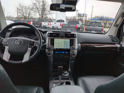 Used 2022 Toyota 4Runner Limited image 12