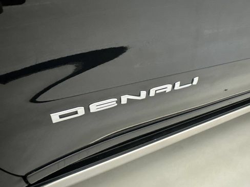 Used 2024 GMC Sierra 1500 Denali w/ Technology Package AWD/4WD image 13