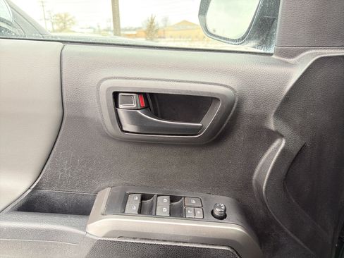 Used 2023 Toyota Tacoma SR5 image 15