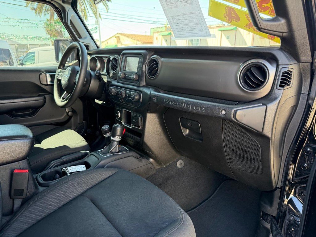 Used 2019 Jeep Wrangler Unlimited Sport AWD/4WD image 20
