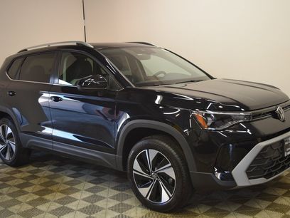 New 2025 Volkswagen Taos SE
