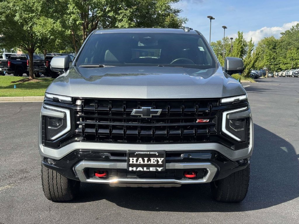 Used 2025 Chevrolet Suburban Z71 AWD/4WD image 27