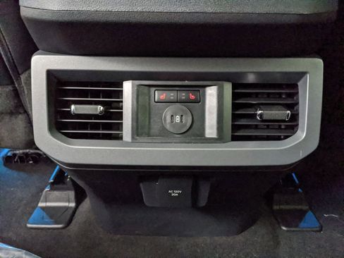 New 2025 Ford F250 Lariat w/ Lariat Ultimate Package image 8