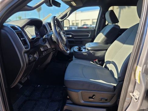 Used 2024 RAM 2500 Big Horn AWD/4WD image 16