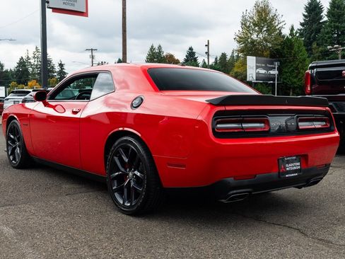 Used 2021 Dodge Challenger R/T w/ Driver Convenience Group image 4