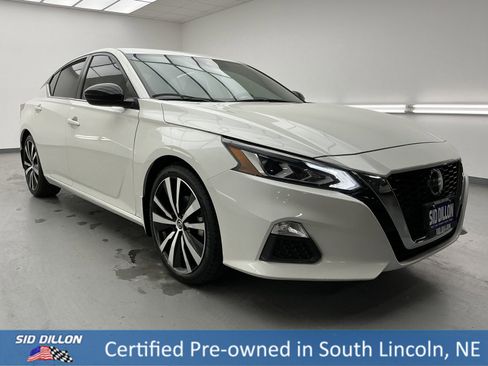 Used 2022 Nissan Altima 2.5 SR image 3