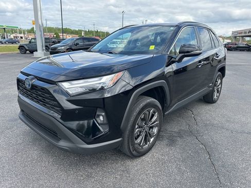 Used 2024 Toyota RAV4 XLE Premium w/ Weather Package AWD/4WD image 36