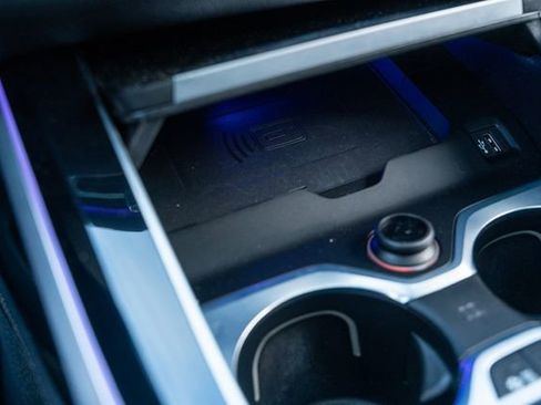 Used 2022 BMW X7 M50i w/ Dynamic Handling Package image 41