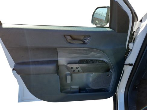 New 2025 Ford Maverick Lariat w/ Black Appearance Package image 20