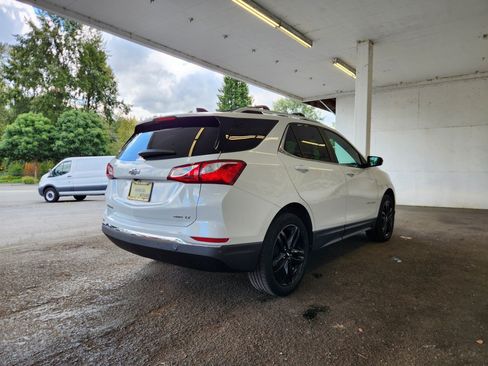 Used 2021 Chevrolet Equinox LT AWD/4WD image 3