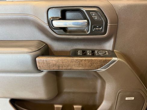 Used 2023 GMC Sierra 2500 Denali w/ Denali Ultimate Package image 29