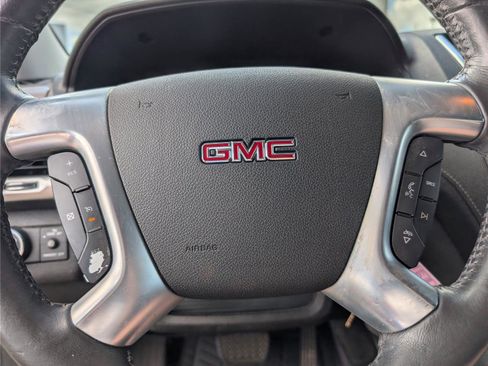 Used 2014 GMC Acadia SLE FWD image 21