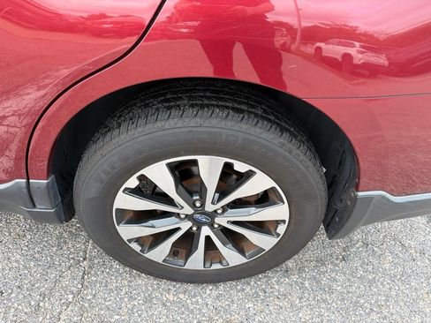 Used 2017 Subaru Outback 2.5i Limited AWD/4WD image 10