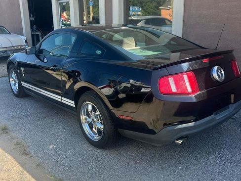 Used 2011 Ford Mustang Coupe w/ 101A Rapid Spec Order Code RWD image 5