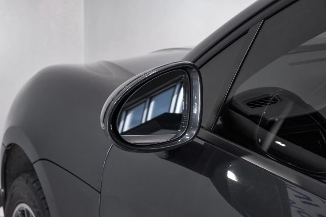 Used 2018 Porsche Macan Sport Edition AWD/4WD image 49