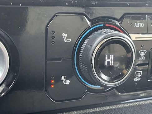 Used 2022 Chevrolet Silverado 1500 RST image 28