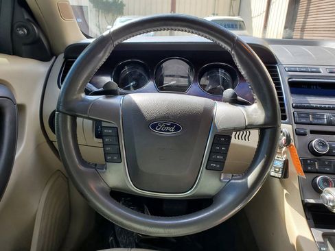 Used 2010 Ford Taurus SEL FWD image 35