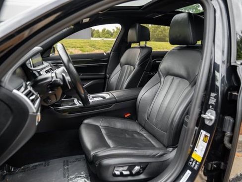 Used 2021 BMW 740i xDrive w/ M Sport Package AWD/4WD image 35
