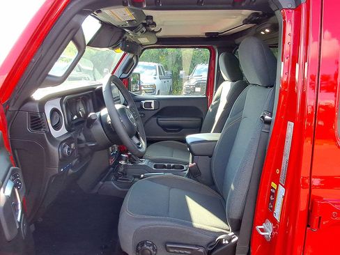 Certified 2025 Jeep Wrangler Unlimited Sport S 4xe AWD/4WD image 17