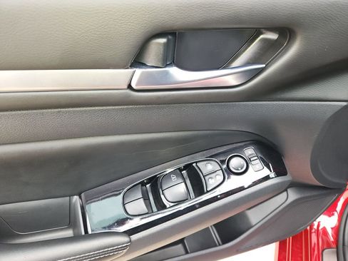 Certified 2024 Nissan Altima 2.5 SL FWD image 31