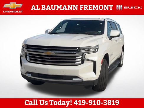 Used 2023 Chevrolet Suburban High Country AWD/4WD image 3