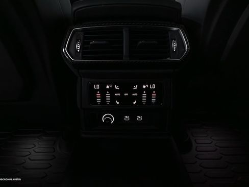 New 2025 Lamborghini Urus SE image 41