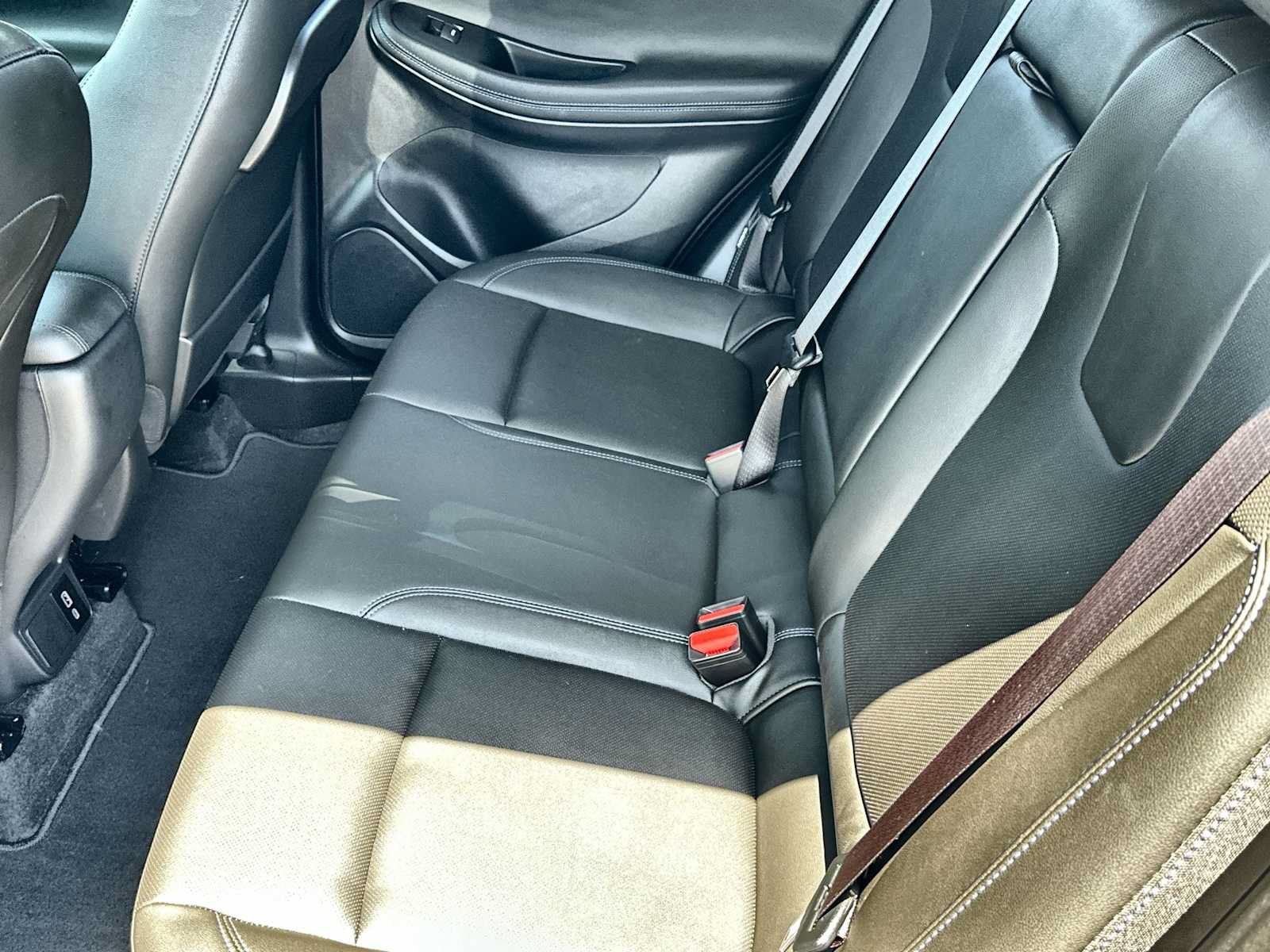 Used 2025 Buick Encore GX Sport Touring w/ Comfort Package FWD image 23