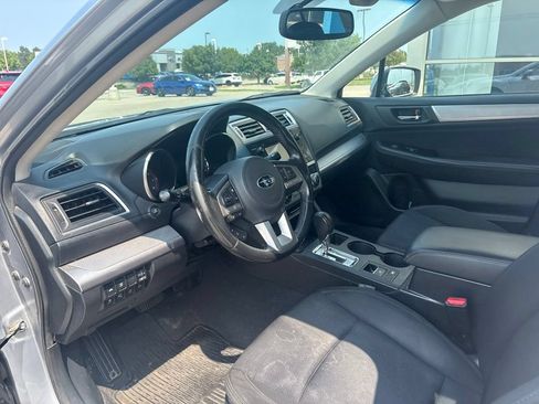 Used 2015 Subaru Legacy 2.5i Premium AWD/4WD image 10