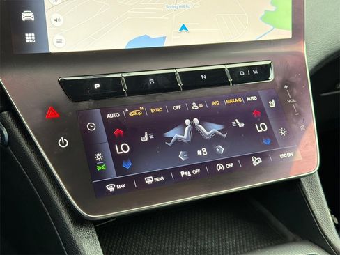 Used 2024 Maserati Grecale GT image 32