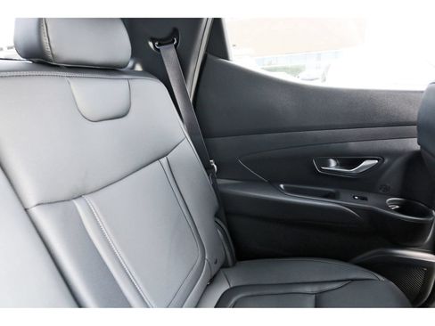 Certified 2025 Hyundai Santa Cruz SEL FWD image 14