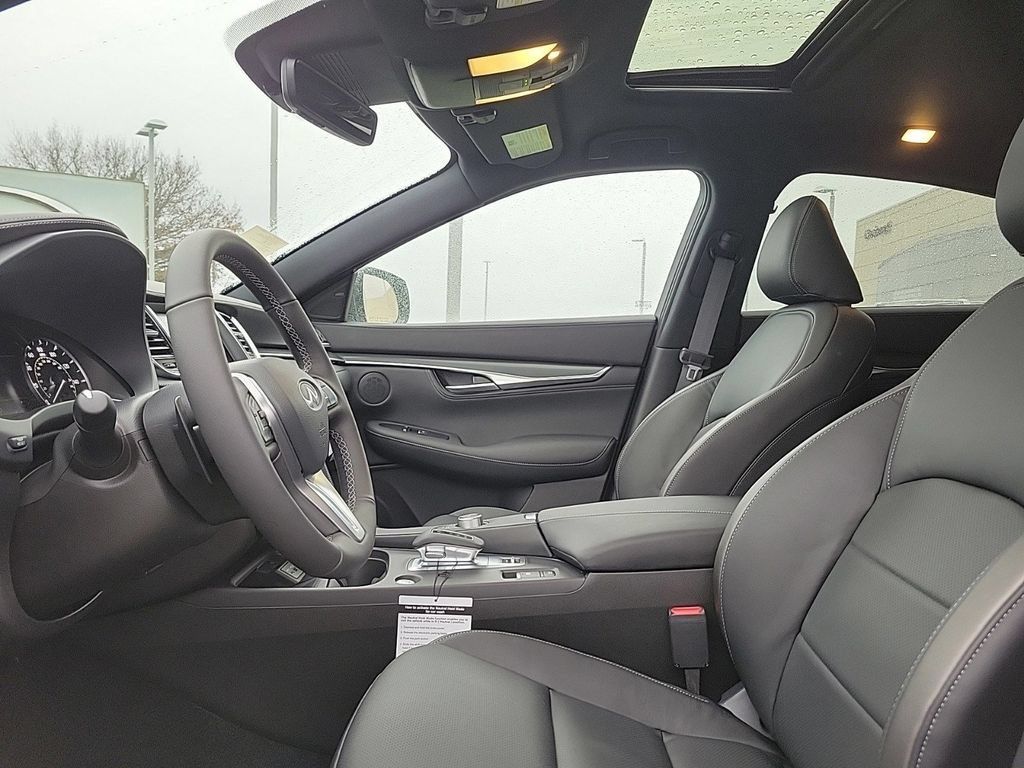 Used 2025 INFINITI QX55 Luxe w/ Cargo Package AWD/4WD image 14