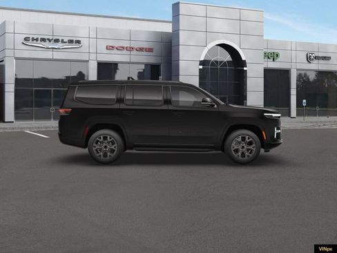 New 2026 Jeep Grand Wagoneer Limited AWD/4WD image 9