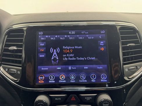 Used 2019 Jeep Grand Cherokee Altitude RWD image 31