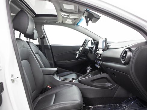 Used 2023 Hyundai Kona Limited AWD/4WD image 11