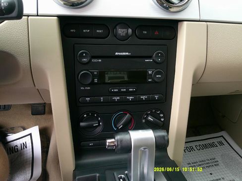 Used 2006 Ford Mustang GT RWD image 14