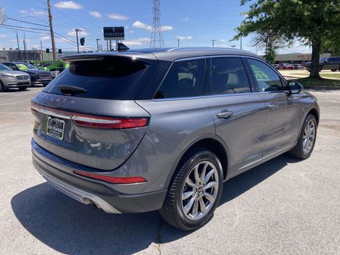Used 2021 Lincoln Corsair FWD w/ Premium Package image 3