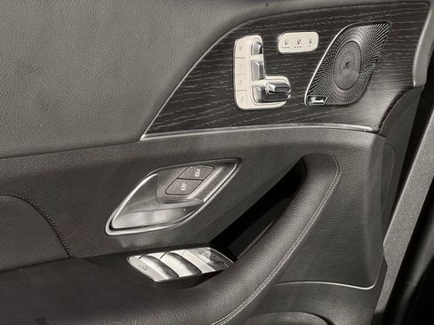 Used 2025 Mercedes-Benz GLE 450e 4MATIC image 23