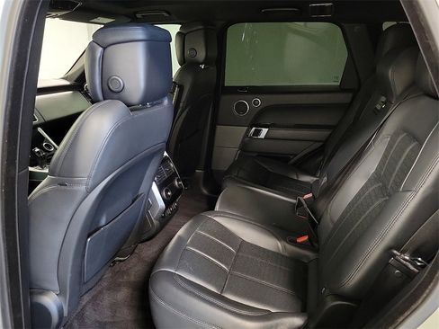 Used 2018 Land Rover Range Rover Sport HSE Dynamic image 10