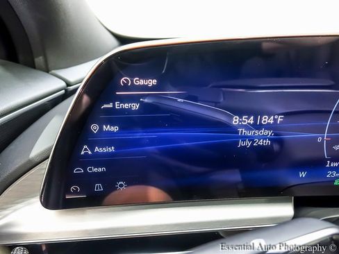 New 2025 Cadillac Lyriq Luxury image 13