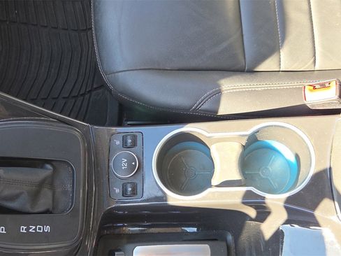 Used 2016 Ford Escape Titanium image 34