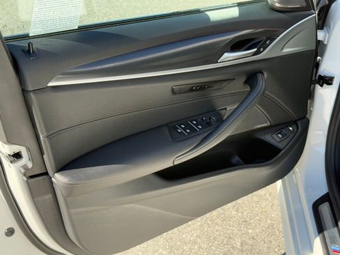 Certified 2023 BMW 530e w/ M Sport Package image 20