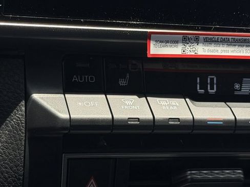 Used 2026 Toyota Camry XLE FWD image 15