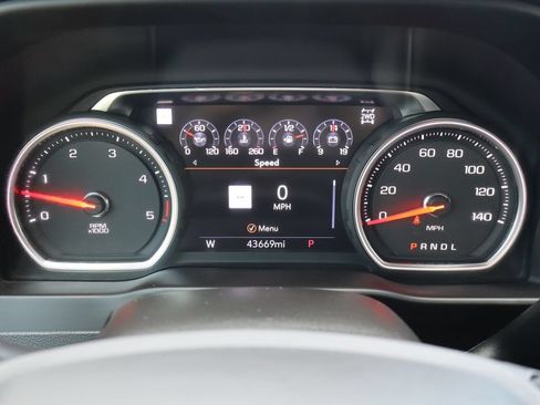 Used 2022 Chevrolet Silverado 3500 High Country w/ Z71 Off-Road Package AWD/4WD image 38