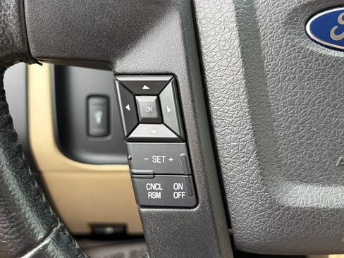 Used 2016 Ford Expedition XL AWD/4WD image 40
