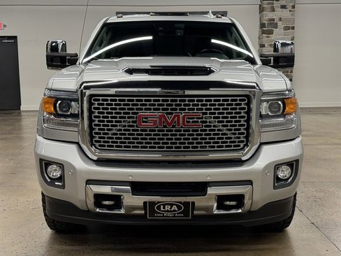 Used 2017 GMC Sierra 3500 Denali w/ Duramax Plus Package image 2