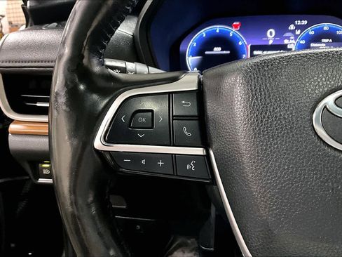 Used 2024 Toyota Grand Highlander Platinum image 23