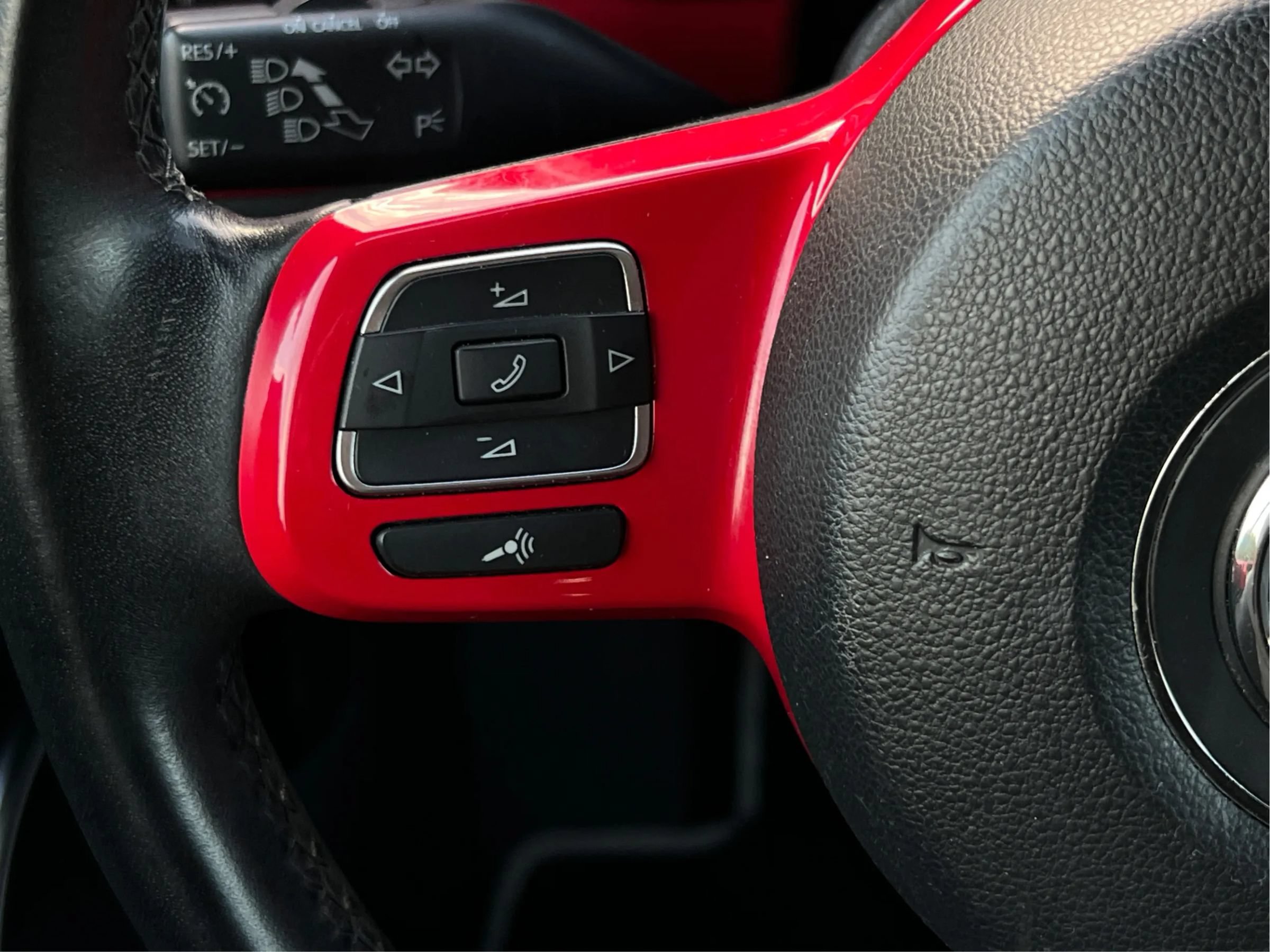 Used 2014 Volkswagen Beetle 2.5 FWD image 29